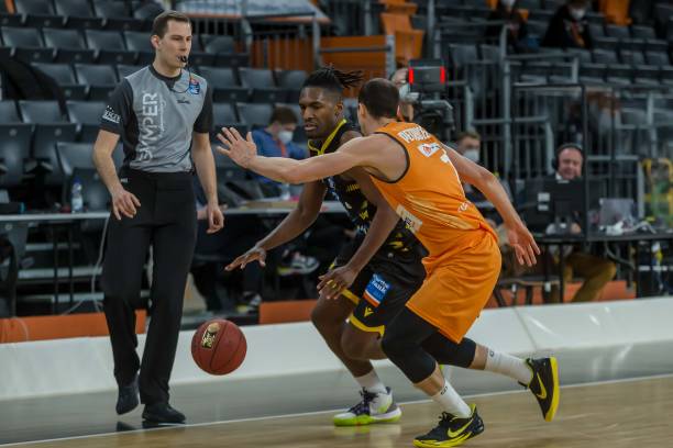 疑为雷霆赢 疑为雷霆赢