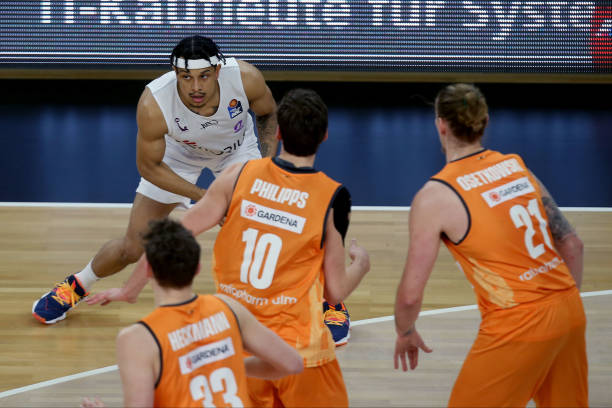 他们一旦回 他们一旦回