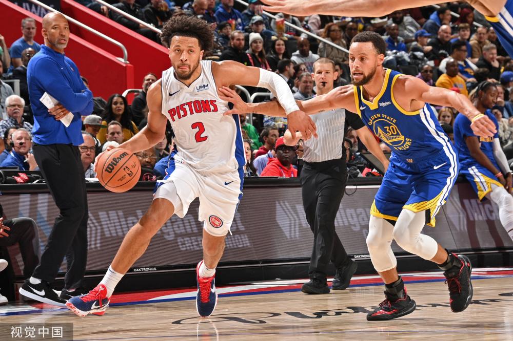 高温潮湿的 高温潮湿的