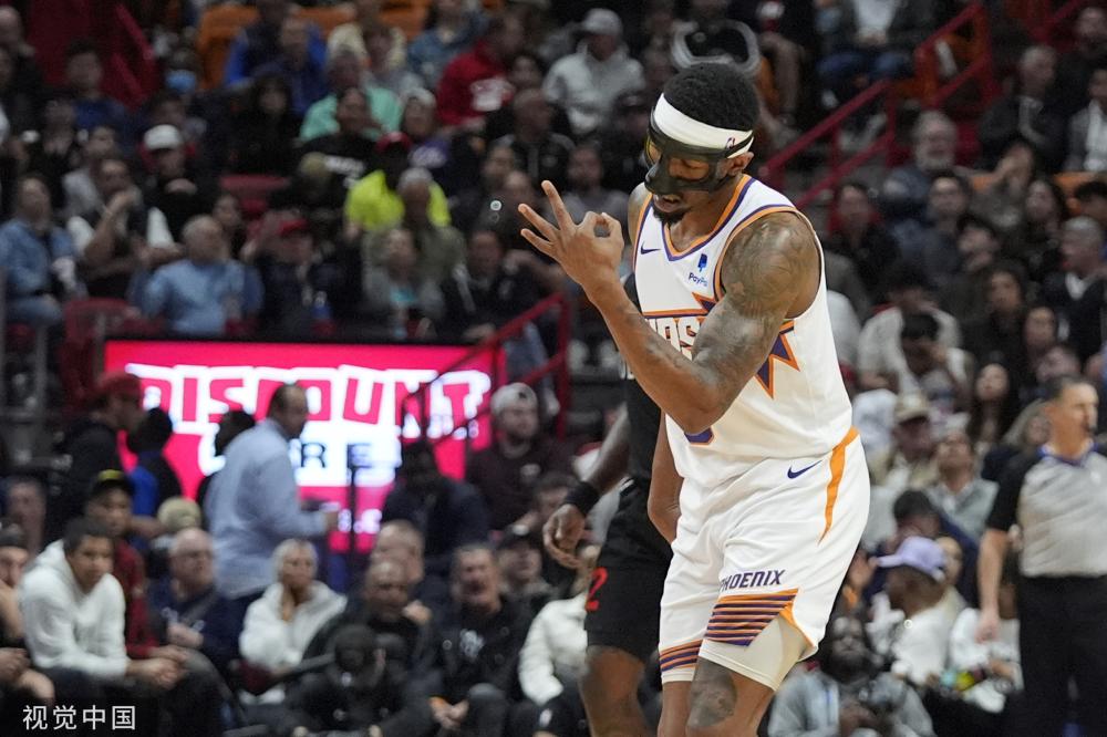 表现出色 表现出色