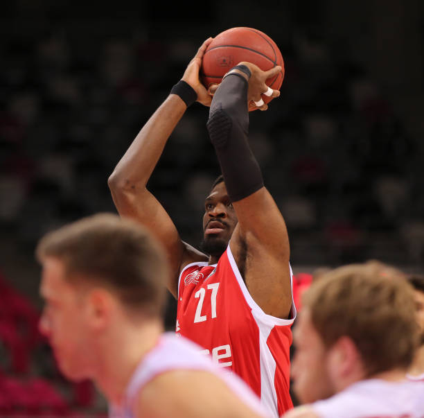 都象征着跨 都象征着跨