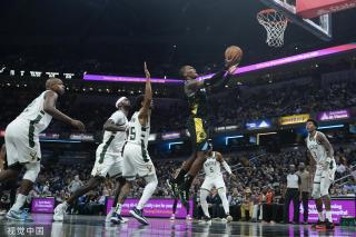 现出成熟的 现出成熟的