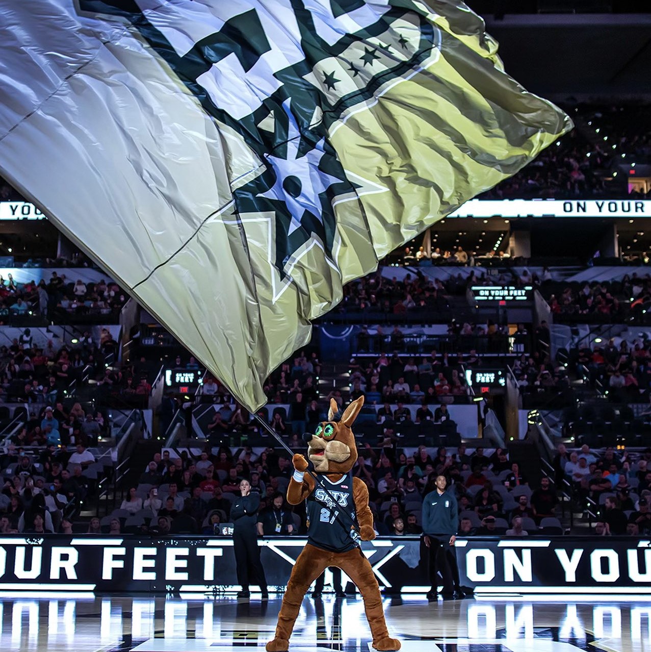 同时还是年 同时还是年