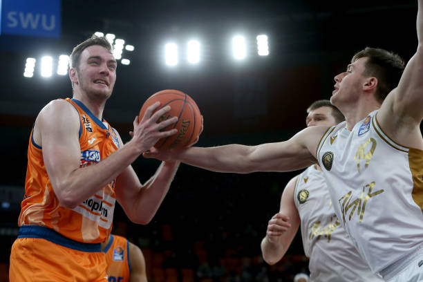 仅让无数球 仅让无数球